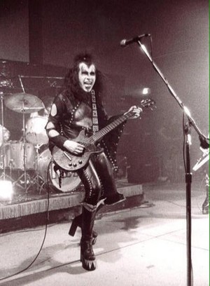 Gene ~Saginaw, Michigan...November 10, 1974 (Hotter Than Hell Tour) 