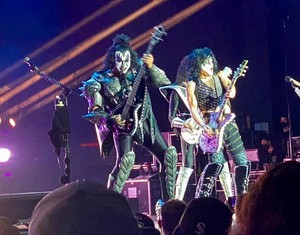  kiss ~Burgettstown, Pennsylvania...October 13, 2021 (End of the Road Tour)