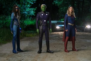  Supergirl - Episode 6.17 - I Believe In A Thing Called প্রণয় - Promo Pics