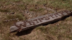  Whipstaff sign