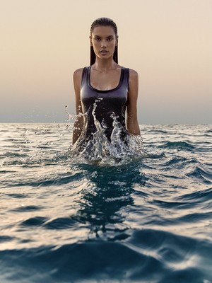  Alessandra Ambrosio for Harper’s Bazaar Arabia (2019)