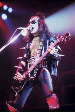  Gene ~Detroit, Michigan...January 27, 1976 (Alive Tour)