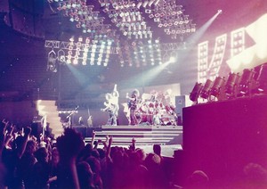  kiss ~Memphis, Tennessee...December 1, 1985 (Asylum Tour)
