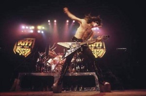 Paul ~Philadelphia, Pennsylvania...December 21, 1976 (Rock and Roll Over Tour) 