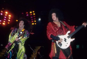  Paul and Gene ~Philadelphia, Pennsylvania...December 17, 1985 (Asylum Tour)
