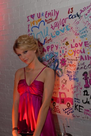 Taylor's Myspace (2007)