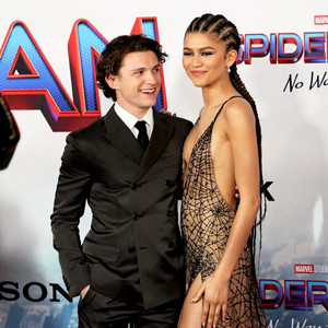  Tom and Zendaya | Spider-Man: No Way ہوم premiere in Los Angeles, CA | December 13, 2021