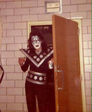  Ace ~Palantine, Illinois...April 19, 1975 (Dressed to Kill Tour)