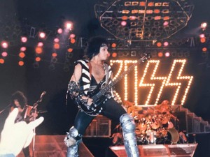  Gene ~Long Beach, California...February 18, 1985 (Animalize Tour)