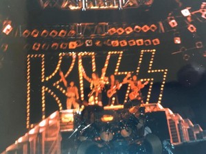  baciare ~Long Beach, California...February 18, 1985 (Animalize Tour)