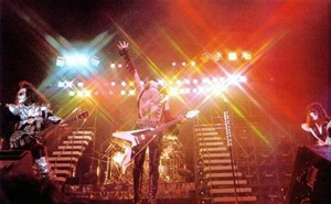  baciare ~Tokyo, Japan...April 1, 1977 (Rock and Roll Over Tour)