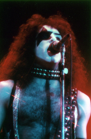  Paul ~Los Angeles, California...February 23, 1976 (Alive Tour)