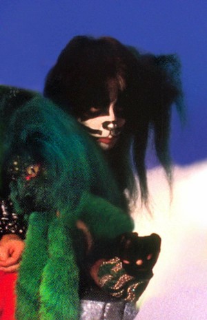  Peter | Dynastie (NYC) THE RETURN OF Kiss (commercial shoot) April 1979