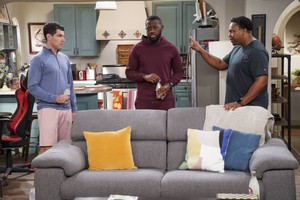  The Neighborhood ~ 4x08 "Welcome to the Family Business"