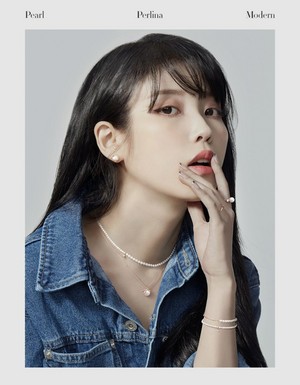  2022 J.ESTINA SUMMER COLLECTION <HIP SUMMER> with IU（アイユー）