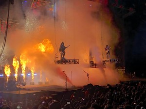 KISS ~Milwaukee, Wisconsin...May 11, 2022 (End of the Road Tour) 