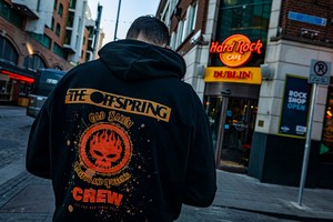  The Offspring ~ All dia fã Experience in Cardiff, UK (Nov 23, 2021)