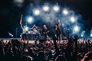 The Offspring live in Jacksonville, FL (May 7, 2022)