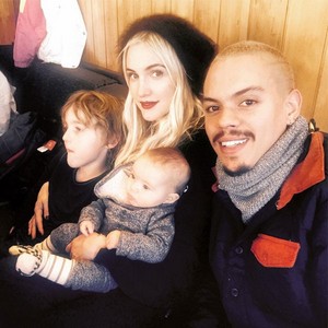  Ashlee Simpson, Evan Ross and their kids