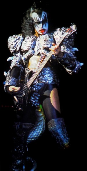  Gene ~Rome, Italy...August 29, 1980 (Unmasked Tour)
