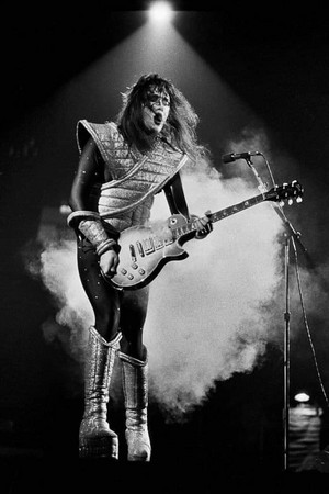  Ace ~Philadelphia, Pennsylvania...December 22, 1977 (ALIVE II Tour)