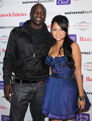  Akon and Kat DeLuna