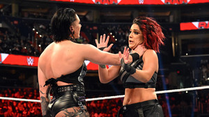  Bayley vs Asuka vs Rhea Ripley | 美国职业摔跤 Raw | 12/05/22