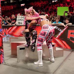  Bianca Belair vs Alexa Bliss for the Raw Women's عنوان | Raw: January 2, 2023