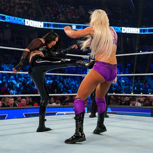  món ăn bơm xen, charlotte Flair vs Sonya Deville for the Smackdown Women's tiêu đề | Friday Night Smackdown | 1/6/23