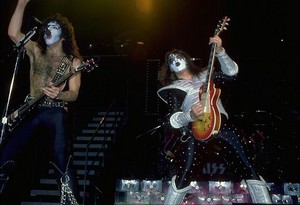  Paul and Ace (NYC) December 14,15,16, 1977 (Alive II Tour)