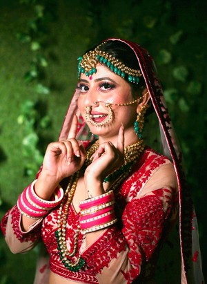  Ishika Jha in bride look!