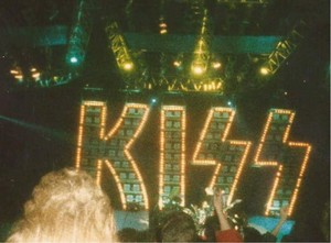  kiss ~Kansas City, Missouri...February 20, 1988 (Crazy Nights Tour)