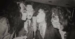  吻乐队（Kiss） (NYC) February 24, 1979 (Electric Lady Studios - Creem Magazine photoshoot)