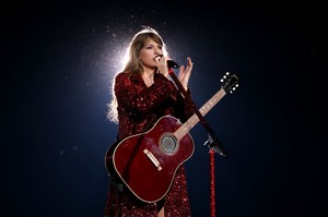  Taylor ~ Eras Tour Glendale, AZ 3-17-23