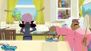  The Proud Family: Louder and Prouder - Grandma's Hands 426