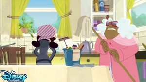  The Proud Family: Louder and Prouder - Grandma's Hands 429