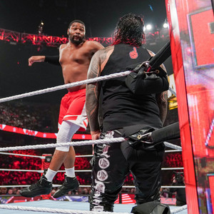  The سٹریٹ, گلی Profits vs Jimmy Uso and Solo Sikoa | Raw | February 27, 2023