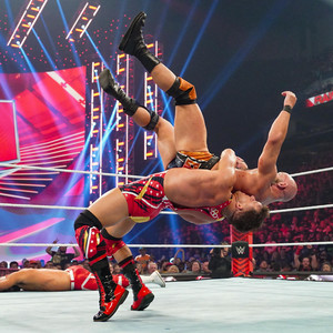  Chad Gable vs Tommaso Ciampa | Fatal 4-Way Match | Monday Night Raw