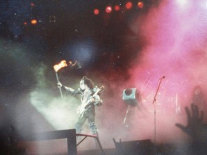 Gene ~São Paulo, Brazil...June 25, 1983 (10th Anniversary Tour)