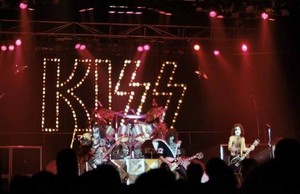  吻乐队（Kiss） ~London, England...September 8, 1980 (Unmasked Tour)