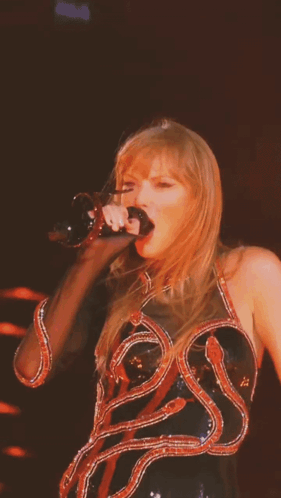  Taylor तत्पर, तेज, स्विफ्ट The Eras Tour 💙