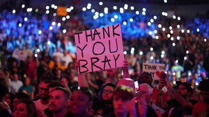  डब्ल्यू डब्ल्यू ई pays tribute to Bray Wyatt | Friday Night Smackdown | August 25, 2023