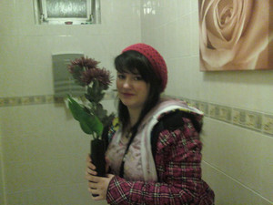 Old picture I hold my hand a Flower