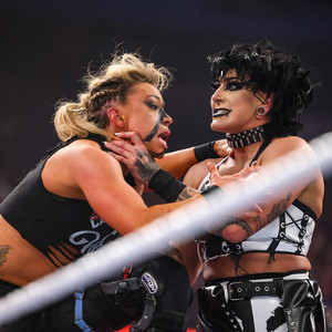  Rhea Ripley vs. Zoey Stark -- Women's World 标题 Match | 美国职业摔跤 Survivor Series: WarGames 2023