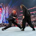 Shinsuke Nakamura vs Cody Rhodes | Monday Night Raw | September 28, 2023 - wwe photo