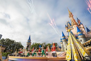  Дисней Parks Magical Рождество день Parade | 40th Anniversary