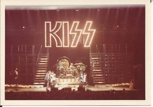  吻乐队（Kiss） ~Chicago, Illinois...January 15, 1978 (ALIVE II Tour)