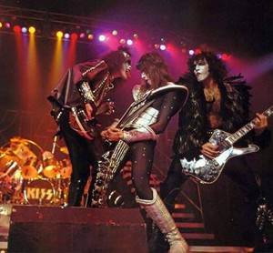  吻乐队（Kiss） ~Detroit, Michigan...January 20, 1978 (ALIVE II Tour)