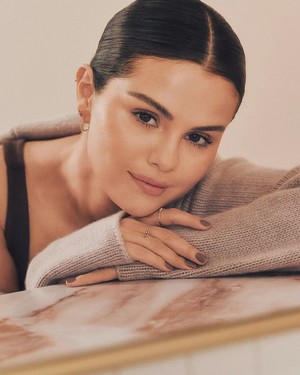  Selena Gomez for Rare Beauty (2023)