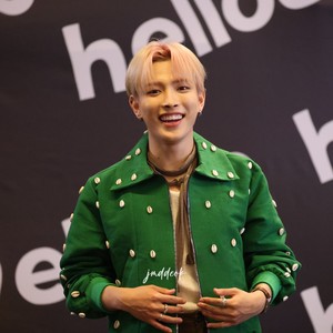 Ateez 'Hello82' Fansign